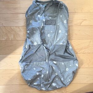 Happiest Baby Grey Baby Swaddle with White Polka Dots